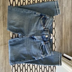 LOFT Petite Skinny Ankle Jeans